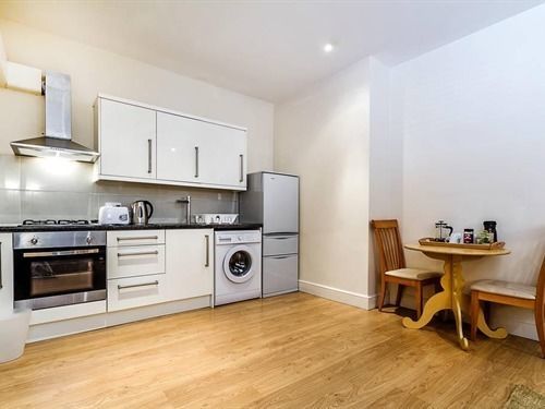 Windsor Holiday Apartments ロンドン エクステリア 写真